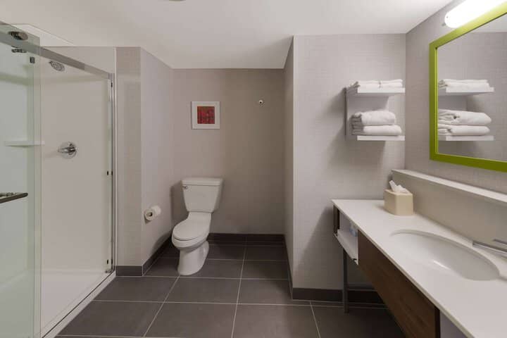 Room 21 of 36